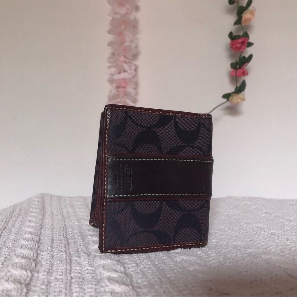 Authentic Coach Wallet - image 2